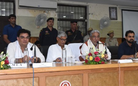 ओमेक्स सिटी को एक माह में बैंक लोन गारंटी की 5 करोड़ रुपए से अधिक की राशि जमा करवाने के निर्देश