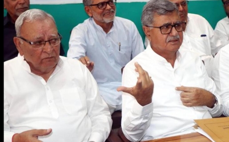 रोहतक की 20 एकड़ जमीन विवाद: सुभाष बतरा और बीबी बतरा को 50-50 लाख का कानूनी नोटिस