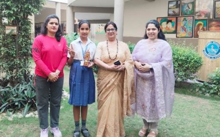 कॉस्मिक चैस प्रतियोगिता में मॉडल स्कूल की तृषा ने जीता पहला स्थान