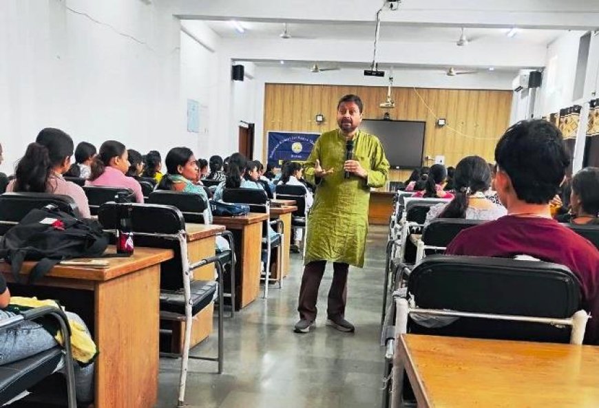 संचार व तकनीकी कौशल से ही मिलेगा करियर में मुकाम: सुनित मुखर्जी