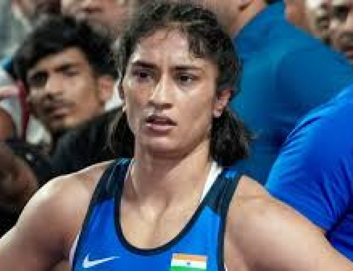 एशियन गेम्स ट्रायल में विनेश फोगाट का सफर थमा, सेमीफाइनल में मीनाक्षी गोयत से 6-4 से हारीं